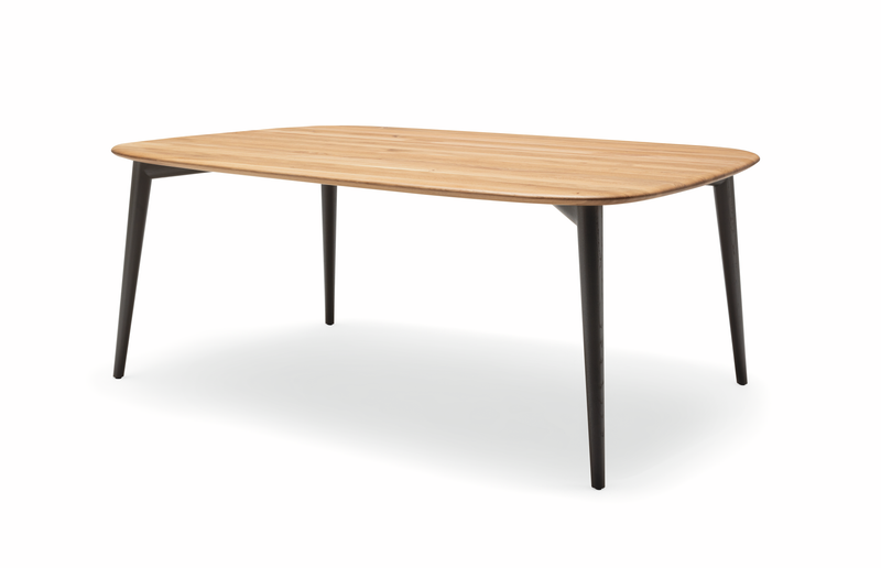 Rolf Benz – eettafel 900
