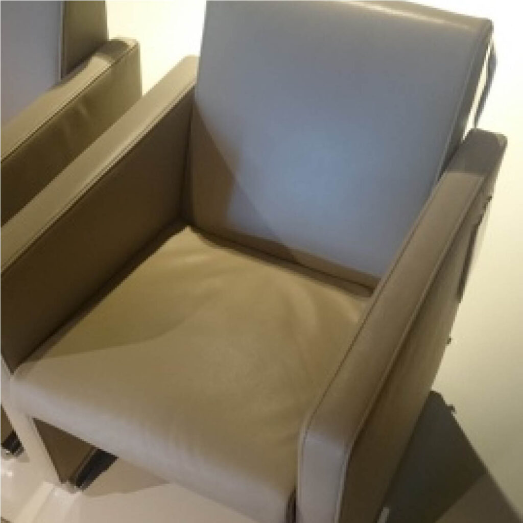 Jori fauteuil Navy leder Beige