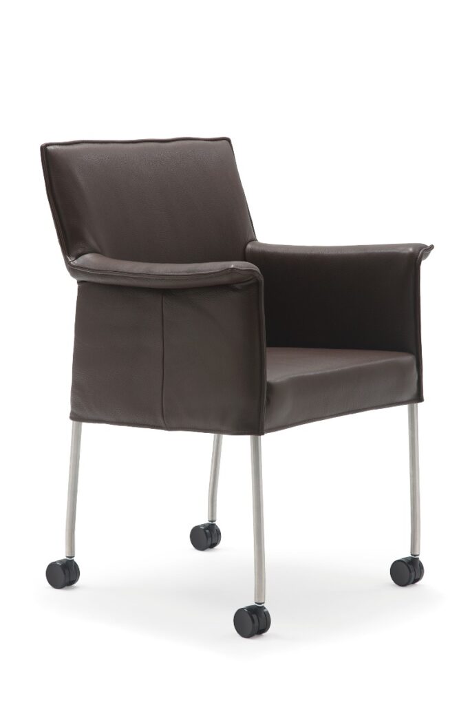 Design on Stock – Eetkamerstoel Gola