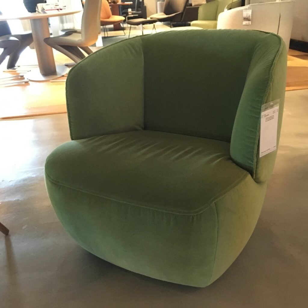 Rolf Benz fauteuil SE 384 lichtgroen