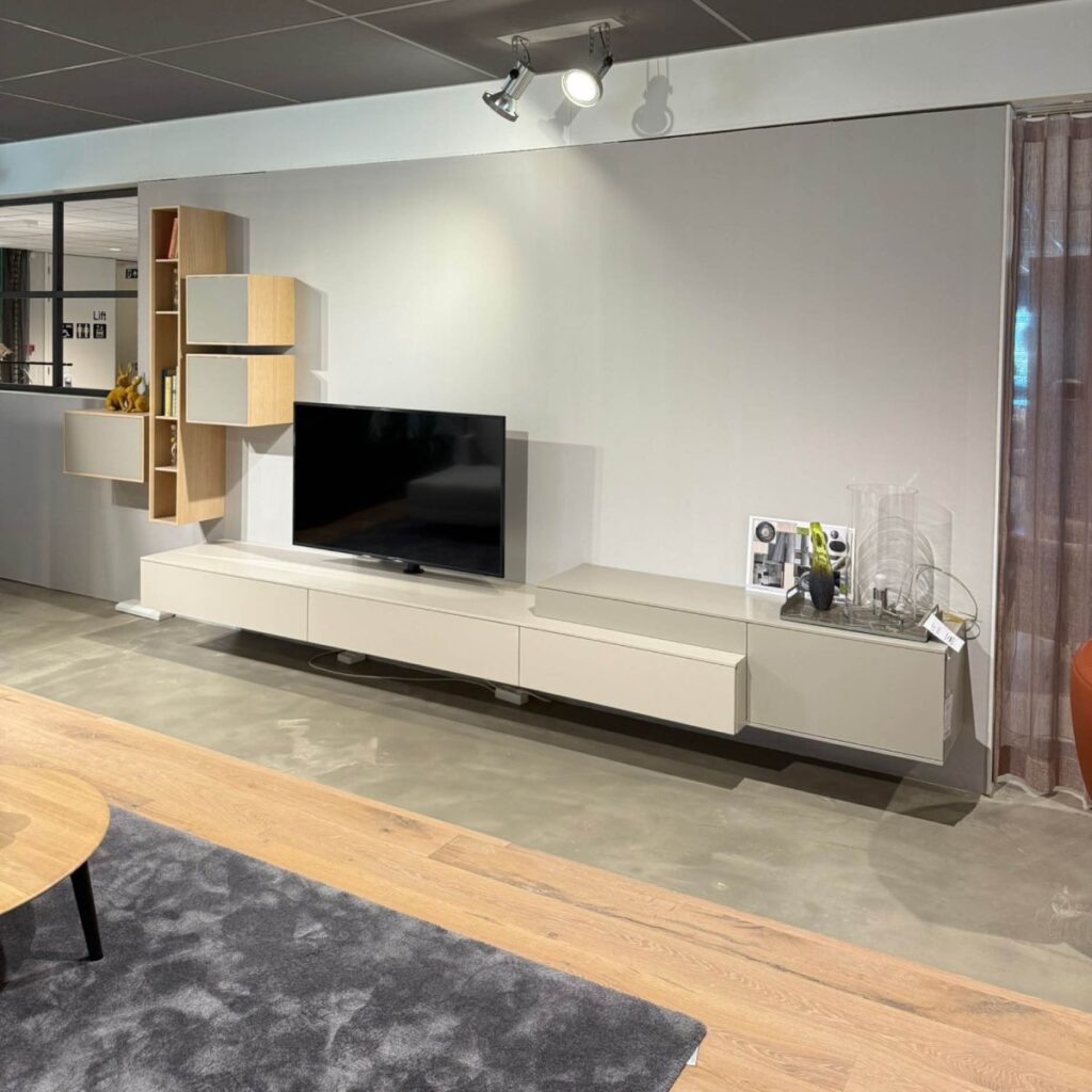 Interstar wandcombinatie 219-20