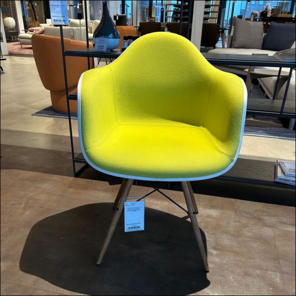 Vitra Plastic Armchair DAW wit-groen